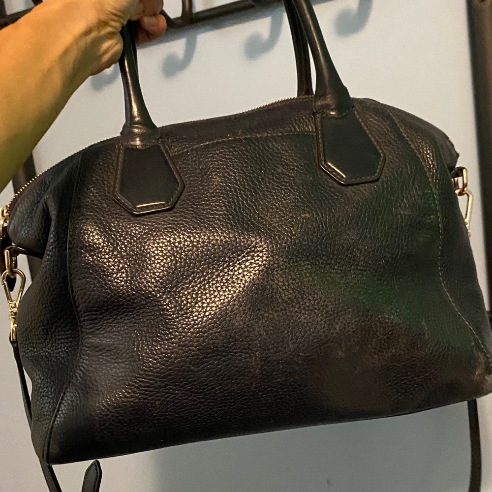 Michael Kors Pebbled navy Satchel - Picture 5 of 14